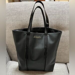 Givenchy Parfums NWOT Stars Vegan Smooth & Patent Canvas Leather Trims Tote Bag